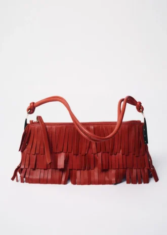 Sac à bandoulière en cuir avec franges Sac à bandoulière en cuir avec franges