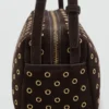 Sac à bandoulière en daim avec œillets Sac à bandoulière en daim avec œillets