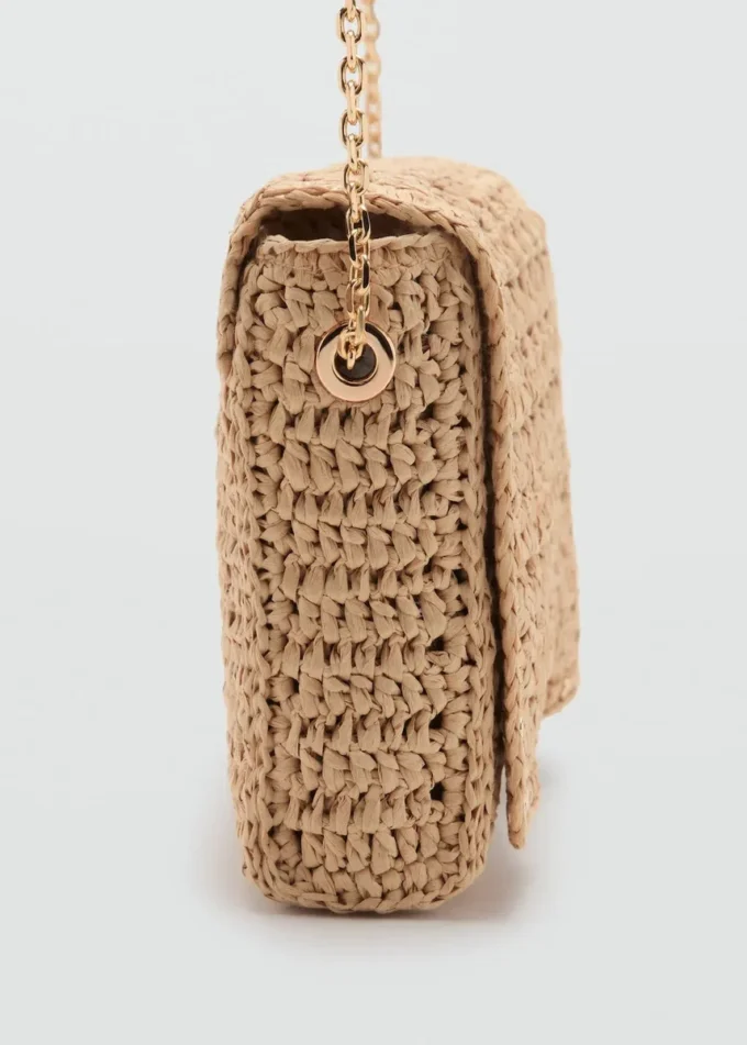 Sac à bandoulière en fibres naturelles avec clous Sac à bandoulière en fibres naturelles avec clous