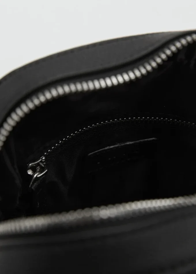 Sac à bandoulière en simili cuir verni Sac à bandoulière en simili cuir verni