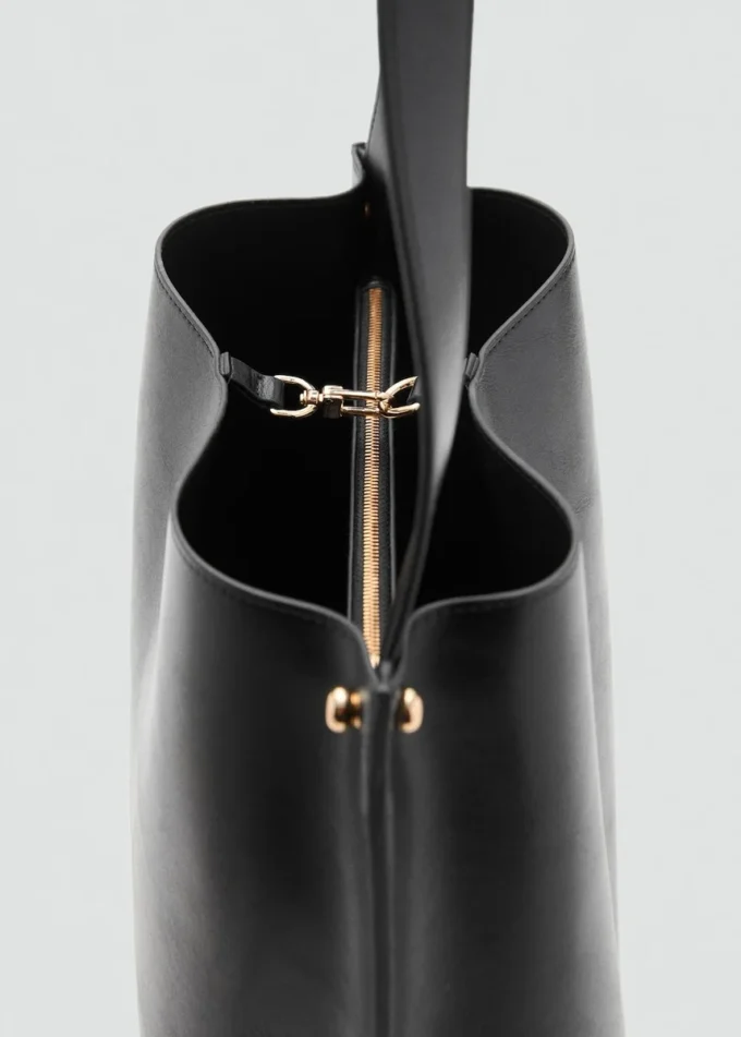 Sac seau avec détails métalliques Sac seau avec détails métalliques