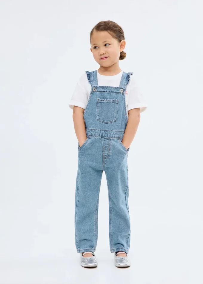 Salopette en denim à volants