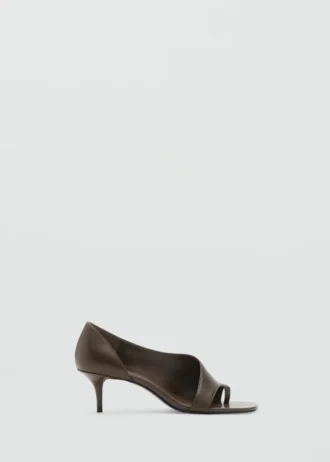 Sandales asymétriques en cuir
