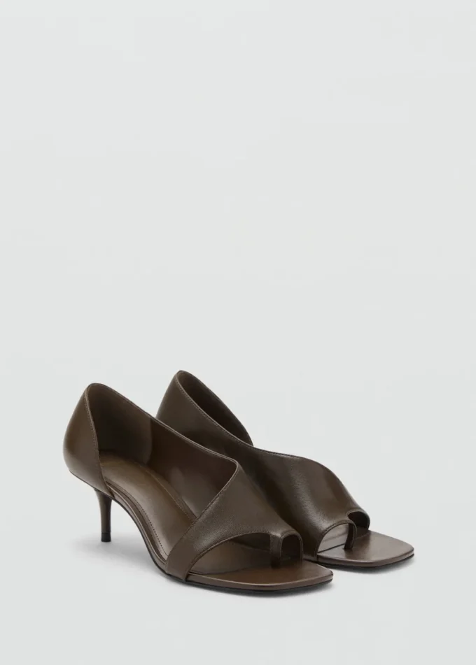 Sandales asymétriques en cuir Sandales asymétriques en cuir