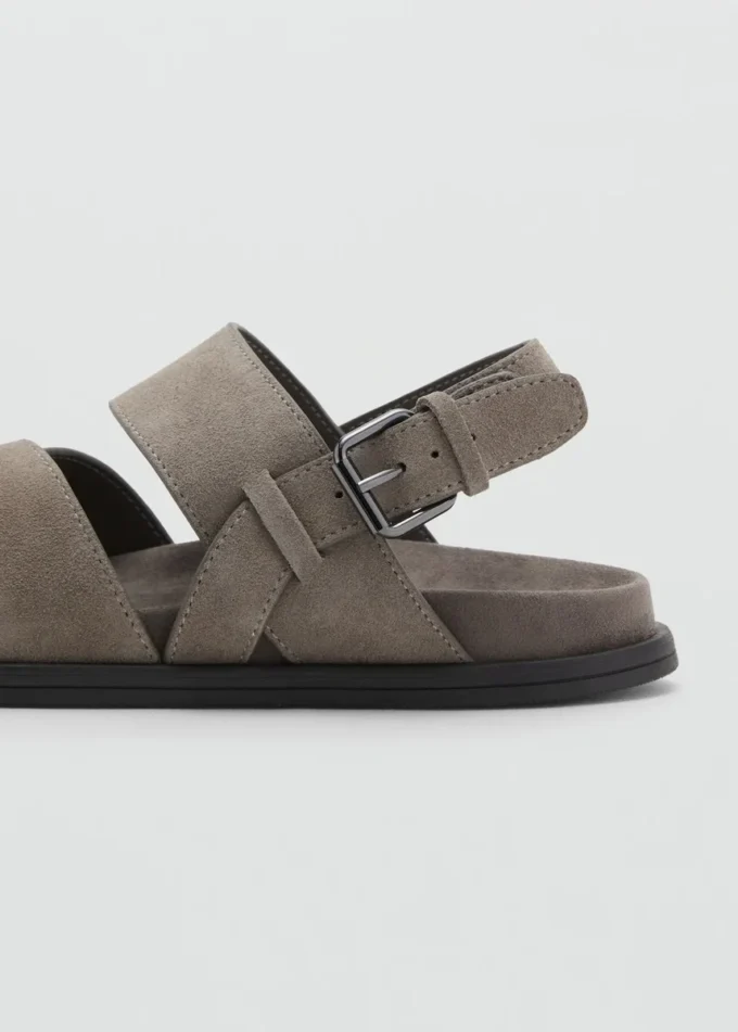 Sandales en cuir croisées avec boucle