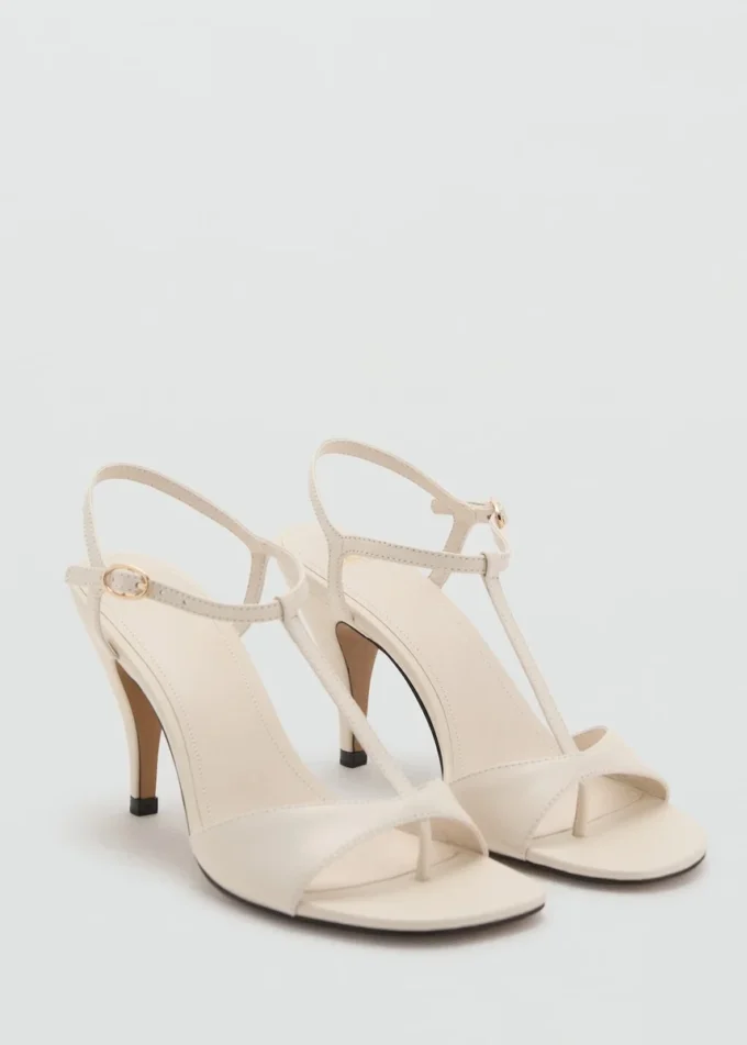 Sandales à talons en cuir avec lanières Sandales à talons en cuir avec lanières