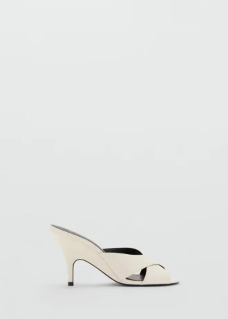 Sandales à talons en cuir avec lanières croisées