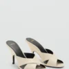 Sandales à talons en cuir avec lanières croisées Sandales à talons en cuir avec lanières croisées