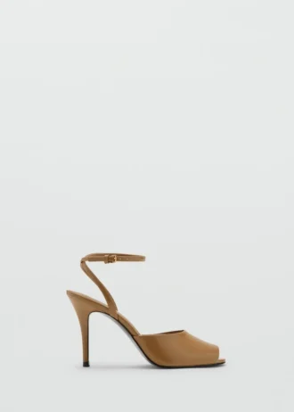 Sandales à talons et bride à la cheville
