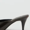 Sandales à talons hauts en cuir avec nœud Sandales à talons hauts en cuir avec nœud