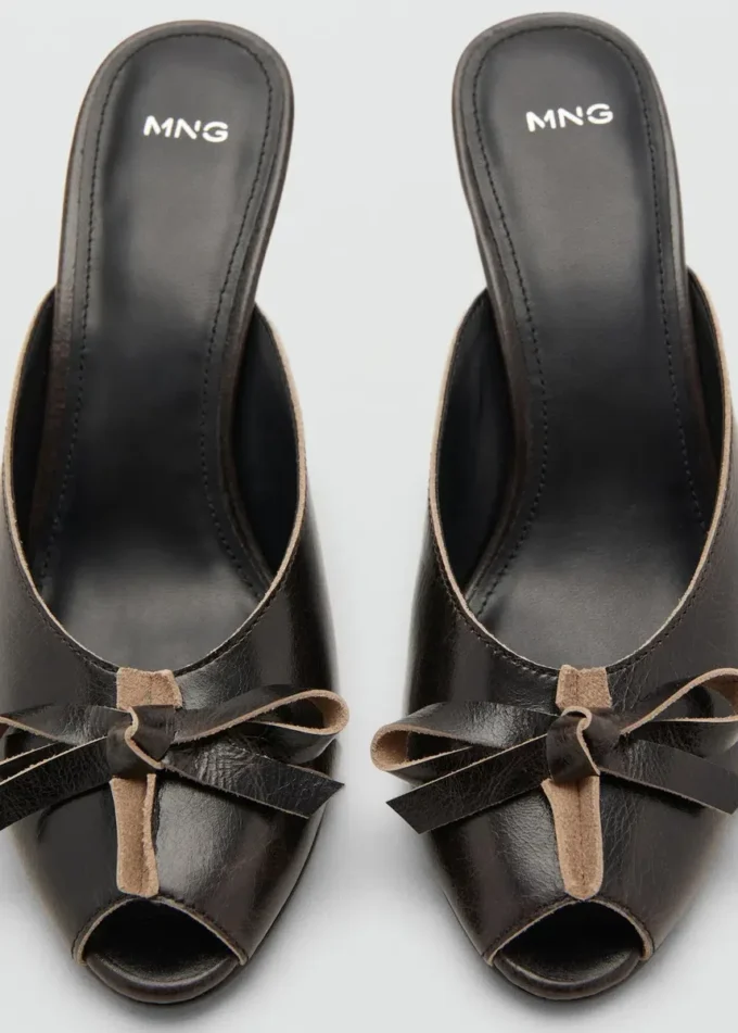 Sandales à talons hauts en cuir avec nœud Sandales à talons hauts en cuir avec nœud