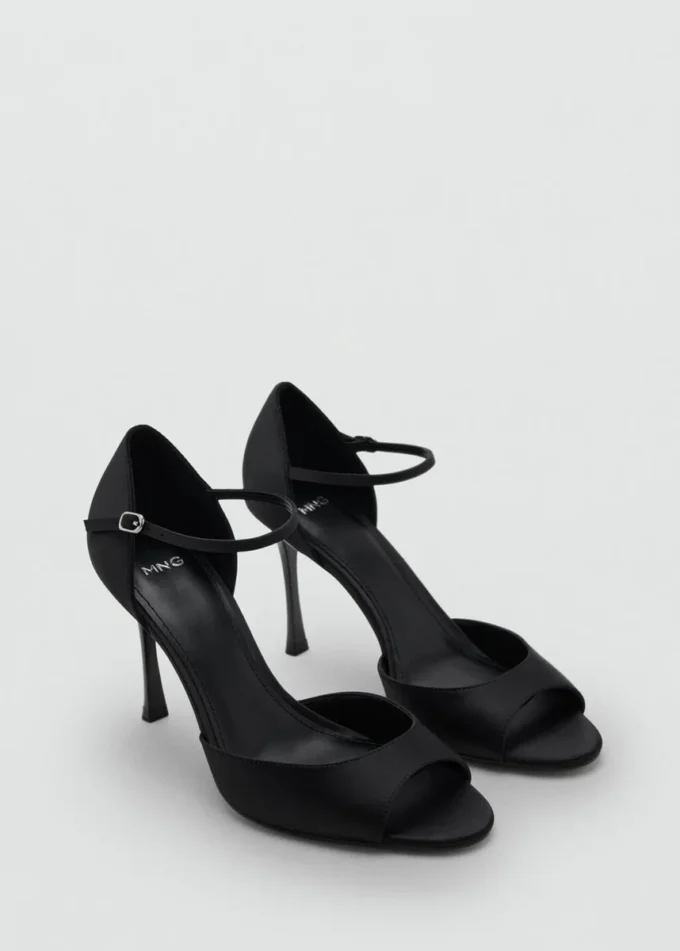 Sandales à talons hauts en satin