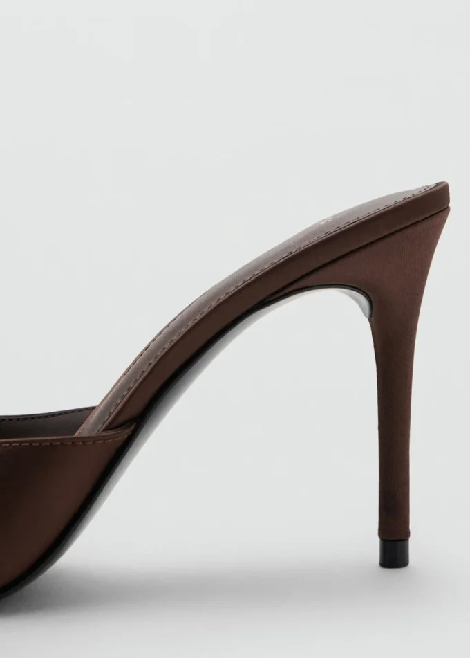 Sandales à talons hauts en satin