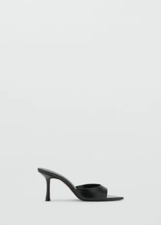 Sandales à talons pointus