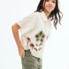 Short avec détails de coutures