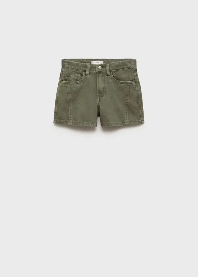 Short avec détails de coutures