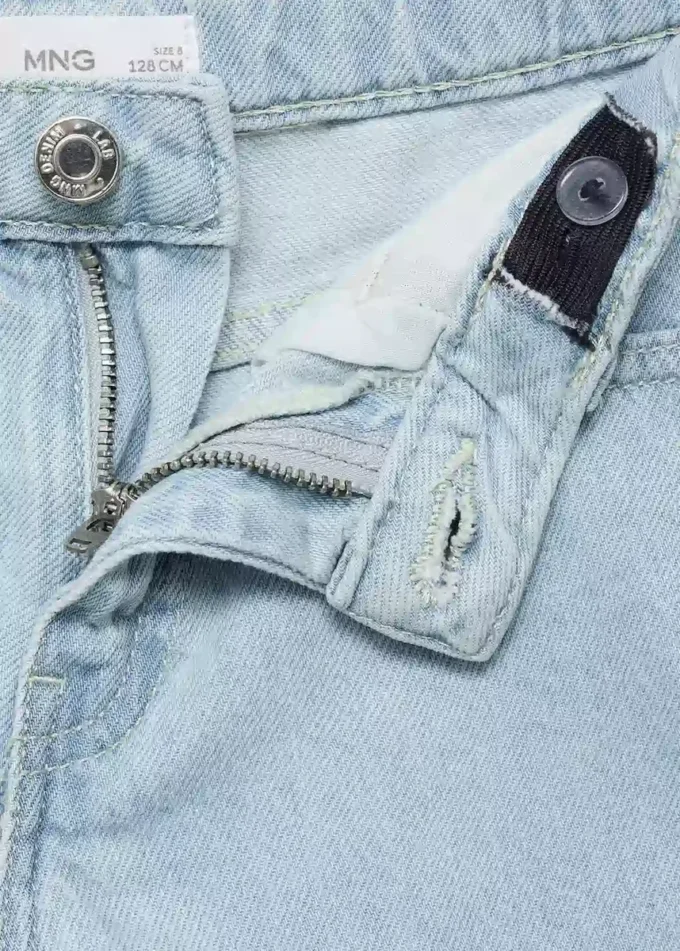 Short en coton brodé