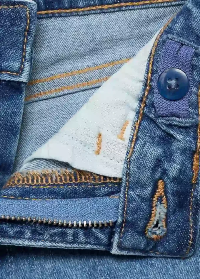 Short en denim coupe droite Short en denim coupe droite