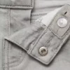 Short en denim à ourlet effiloché Short en denim à ourlet effiloché