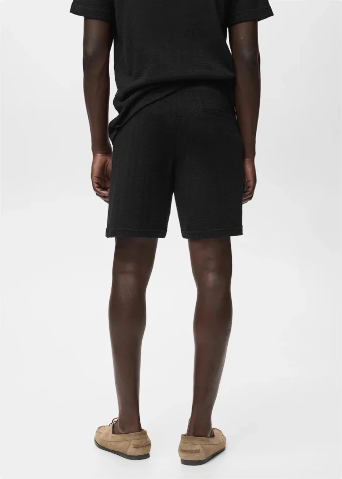 Short en maille structurée