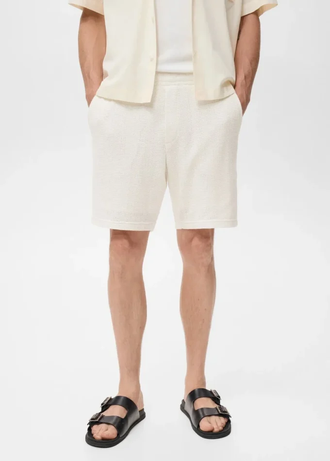Short en maille structurée