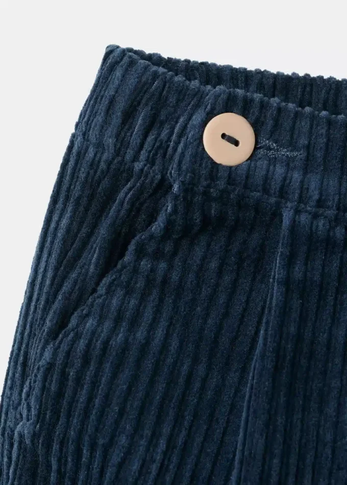 Short en velours côtelé avec boutons Short en velours côtelé avec boutons