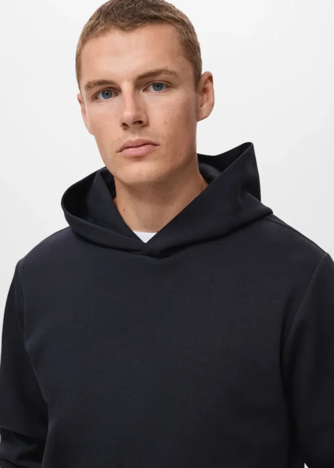 Sweat à capuche coupe classique