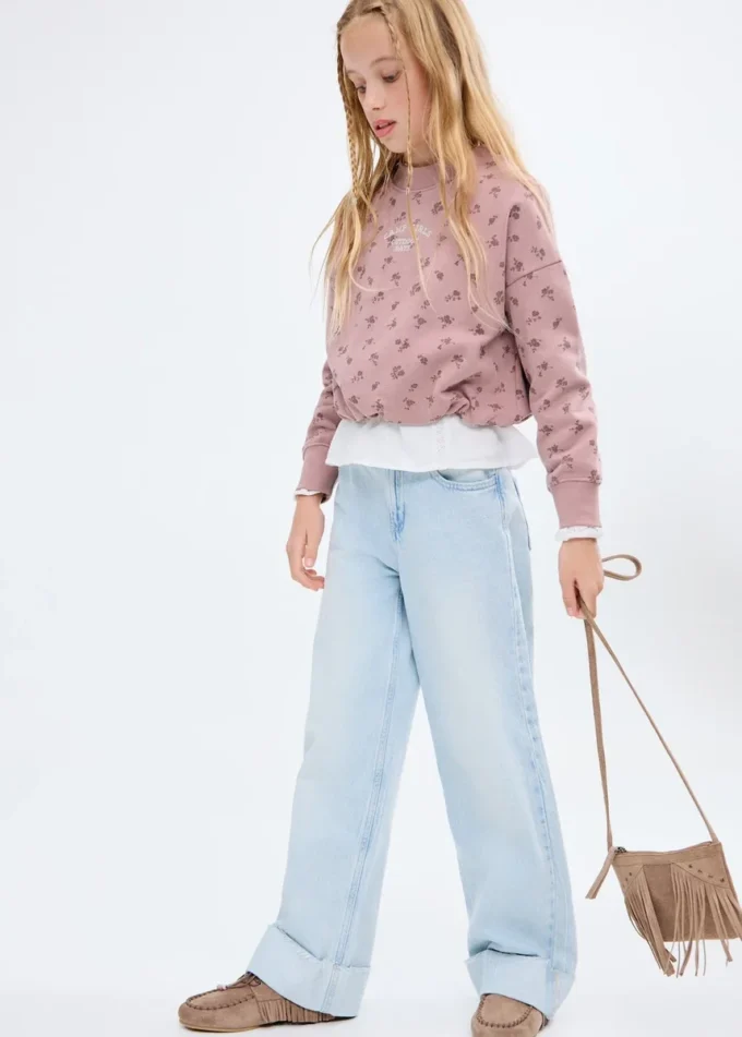 Sweat-shirt brodé à motif floral