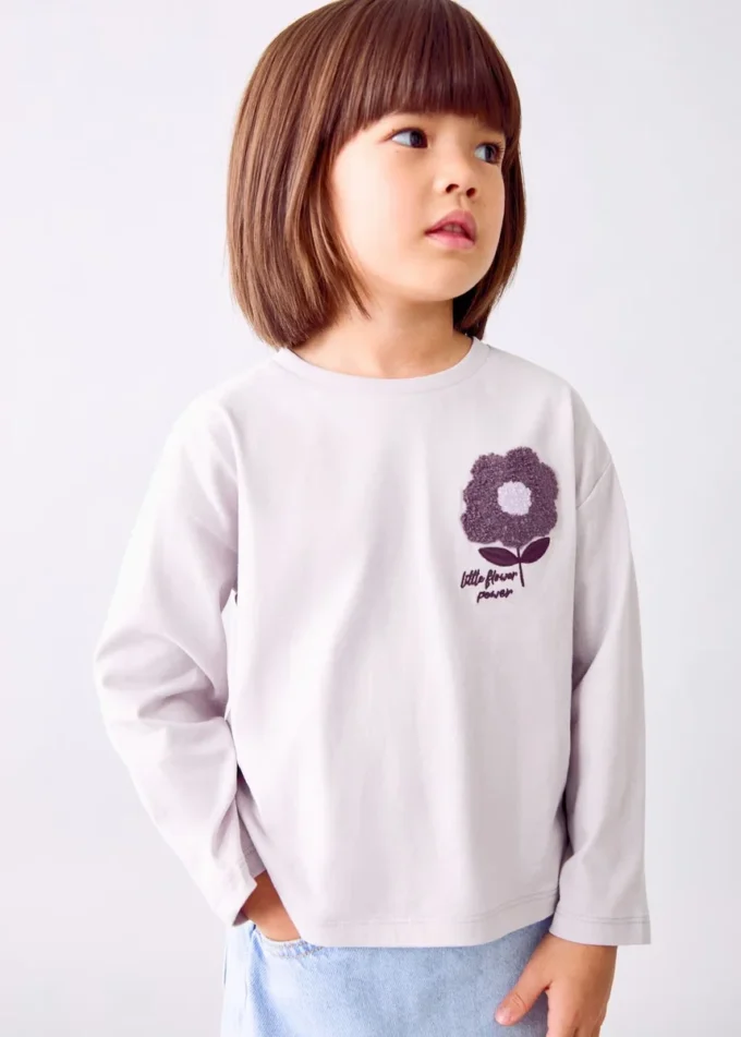 T-shirt avec détail brodé T-shirt avec détail brodé