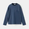 T-shirt avec poche et coutures apparentes