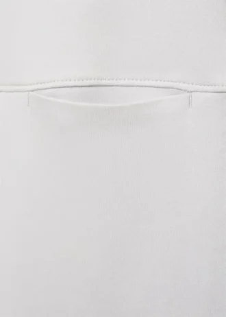 T-shirt avec poche et coutures apparentes