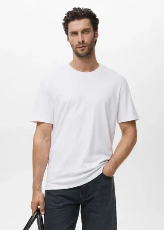 T-shirt de poids moyen et coupe classique