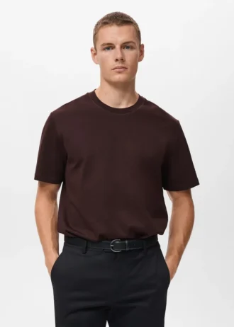 T-shirt de poids moyen et coupe classique