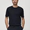 T-shirt de poids moyen et coupe classique