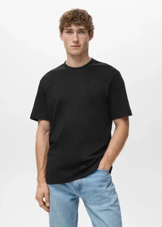 T-shirt de poids moyen et coupe classique