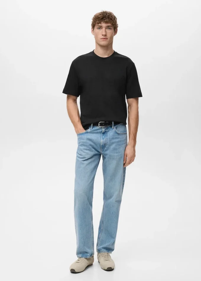 T-shirt de poids moyen et coupe classique