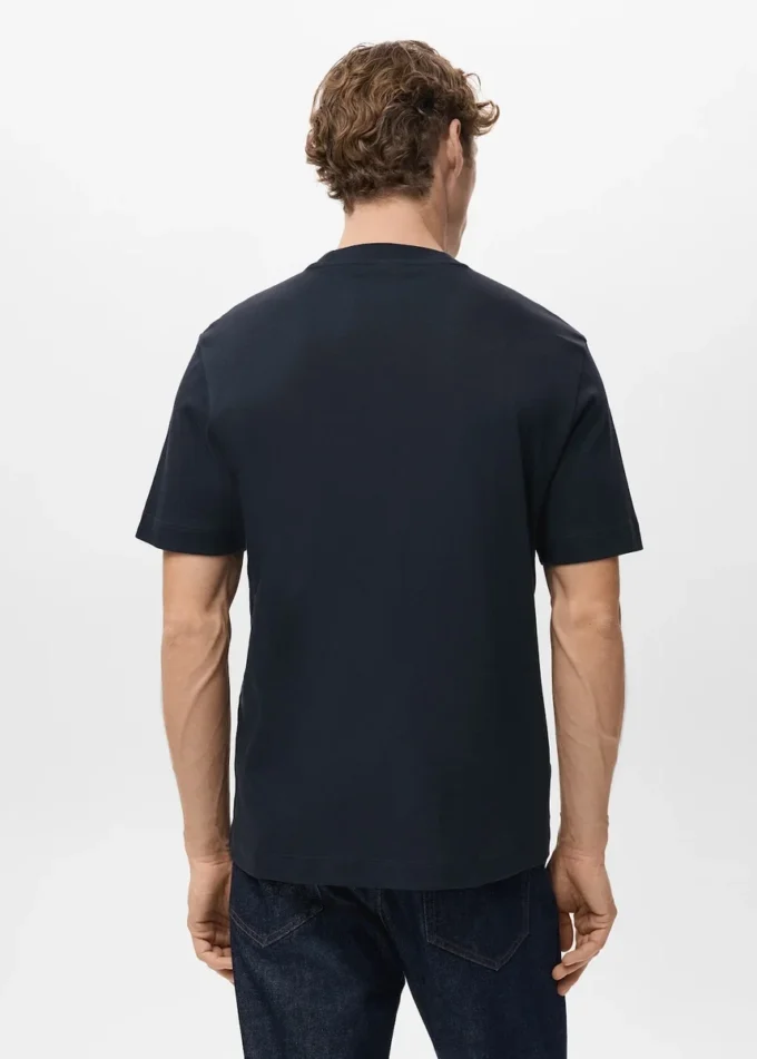 T-shirt de poids moyen et coupe classique