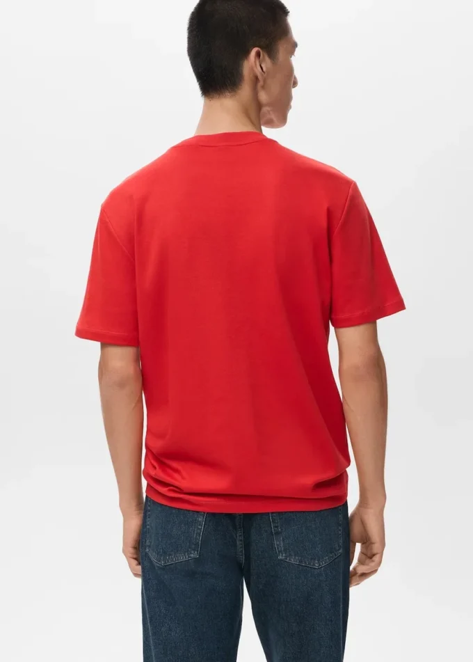 T-shirt de poids moyen et coupe classique