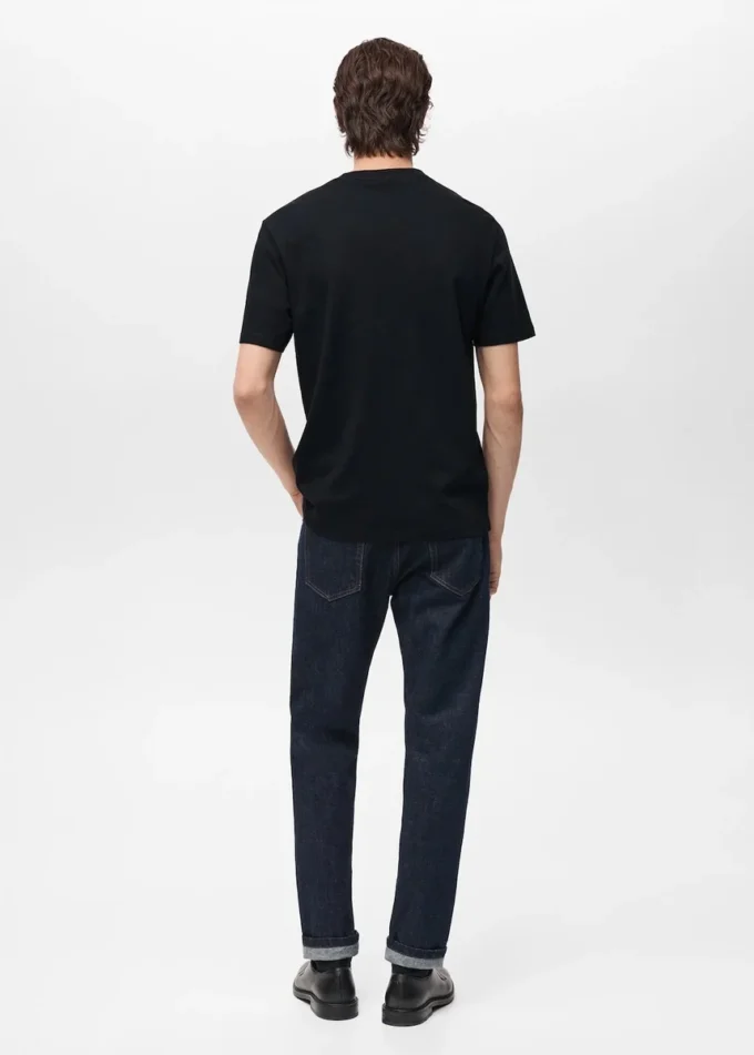 T-shirt de poids moyen et coupe classique