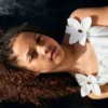 T-shirt en coton avec détail floral