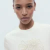 T-shirt en coton brodé de fleurs