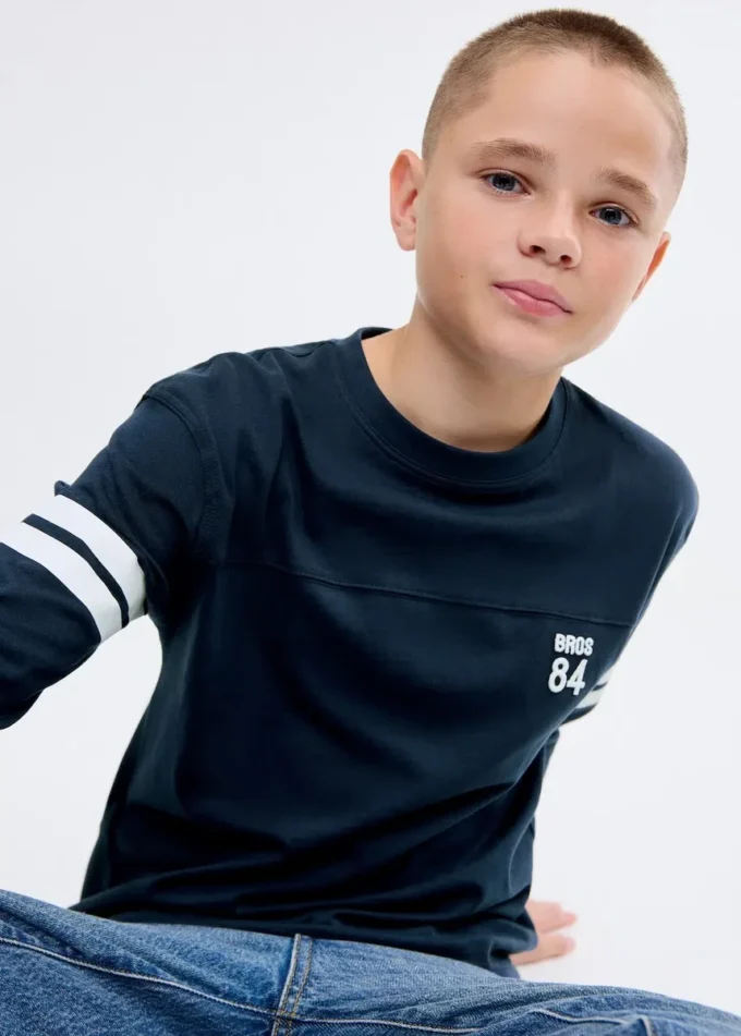 T-shirt imprimé brodé