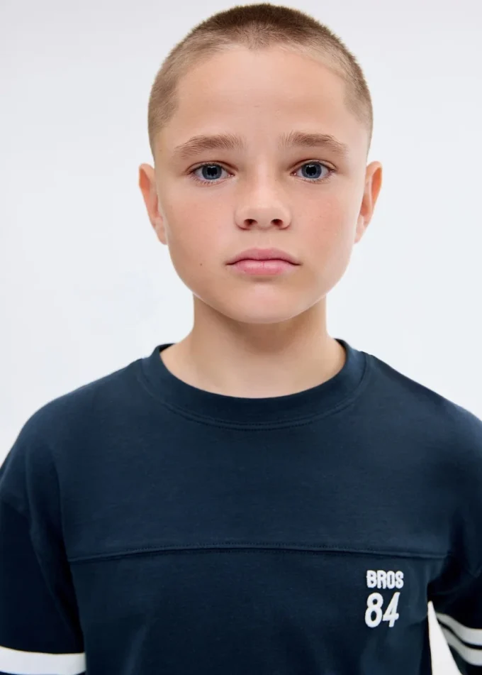 T-shirt imprimé brodé