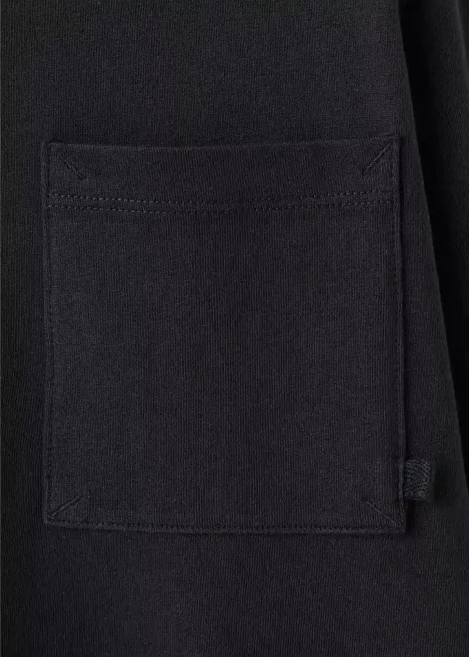 T-shirt à manches longues avec poche