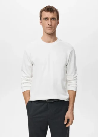 T-shirt à manches longues et coupe classique