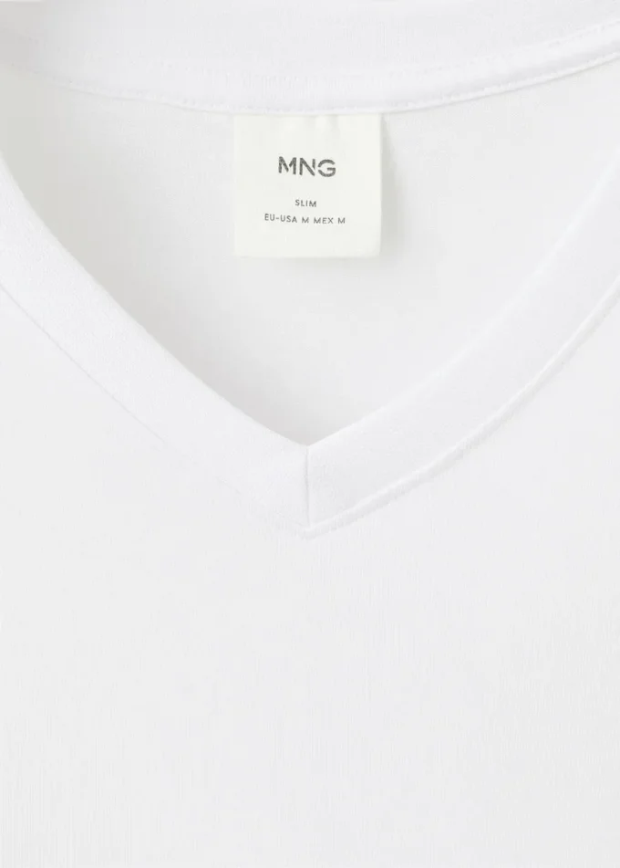T-shirt slim fit à col en V 100 % coton