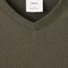 T-shirt slim fit à col en V 100 % coton