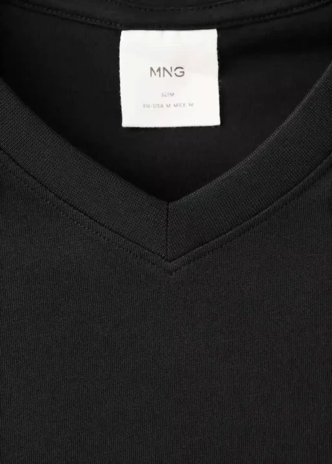 T-shirt slim fit à col en V 100 % coton