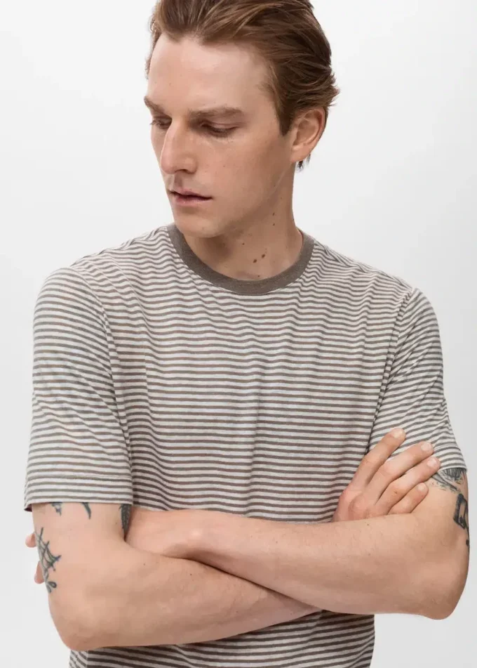 T-shirt slim fit en lin à rayures
