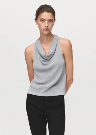 Top en maille lurex avec encolure drapée.